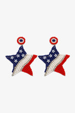 Load image into Gallery viewer, US Flag Beaded Star Earrings
